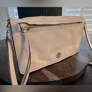🩷Tory Burch nude pale apricot crossbody purse🩷